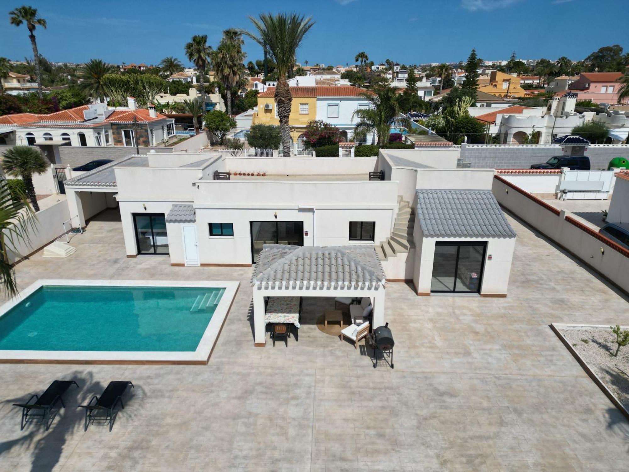 Pink Lagoon Villa Torrevieja Exterior photo